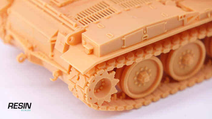 T95/FV4201 Heavy Tank 1:35 Resin Kit - Image 7