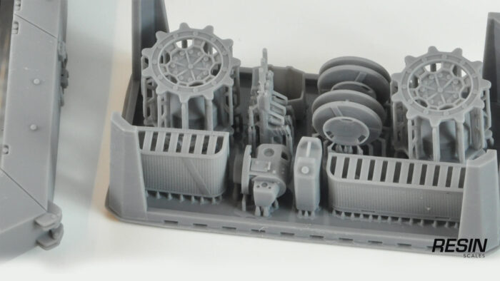 Leopard 2SG Main Battle Tank 1/35 scale Resin Kit - Image 15