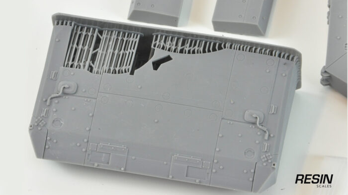 Leopard 2SG Main Battle Tank 1/35 scale Resin Kit - Image 17