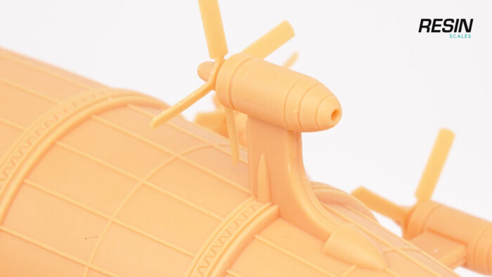 Kirov Airship Red Alert 2 1:350 Resin Kit - Image 4