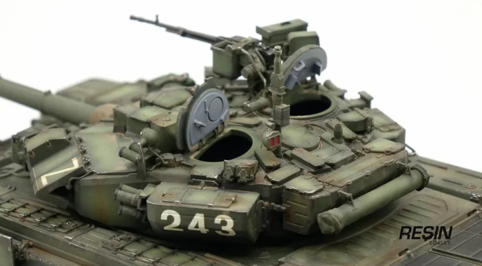 T-90A Russia Main Battle Tank 1:30 readymade model - Image 10