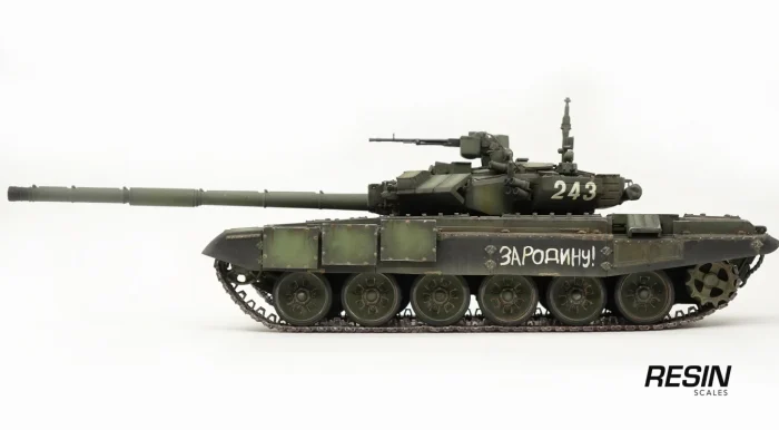 T-90A Russia Main Battle Tank 1:30 readymade model - Image 12