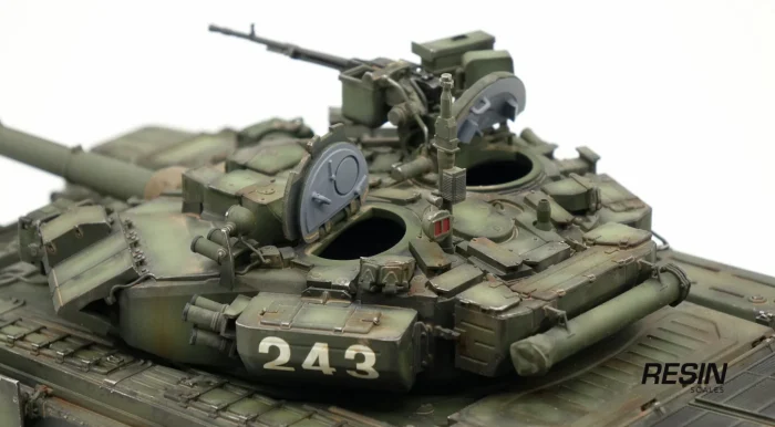 T-90A Russia Main Battle Tank 1:30 readymade model - Image 14