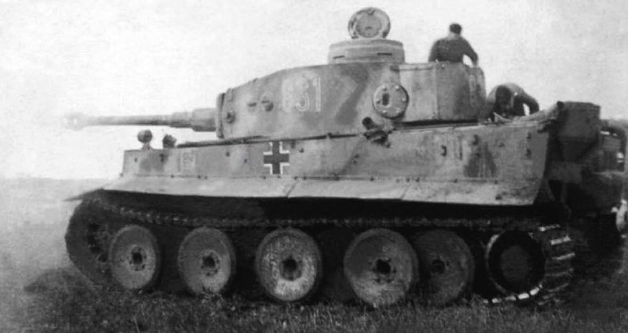Tiger I 831 German Heavy Tank 1:30 readymade metal model - Image 14